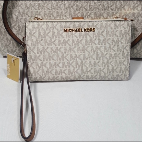 ✅✅ SOLD ✅✅ - Picture 2 of 8